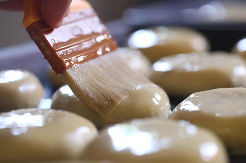 20年食品厂老师傅的手工月饼 传统手艺与现代口感的完美融合，值不值得尝鲜？